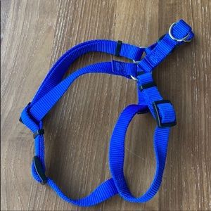 MEDIUM DOG HARNES AND COLLAR BUNDLE WITH LEASH